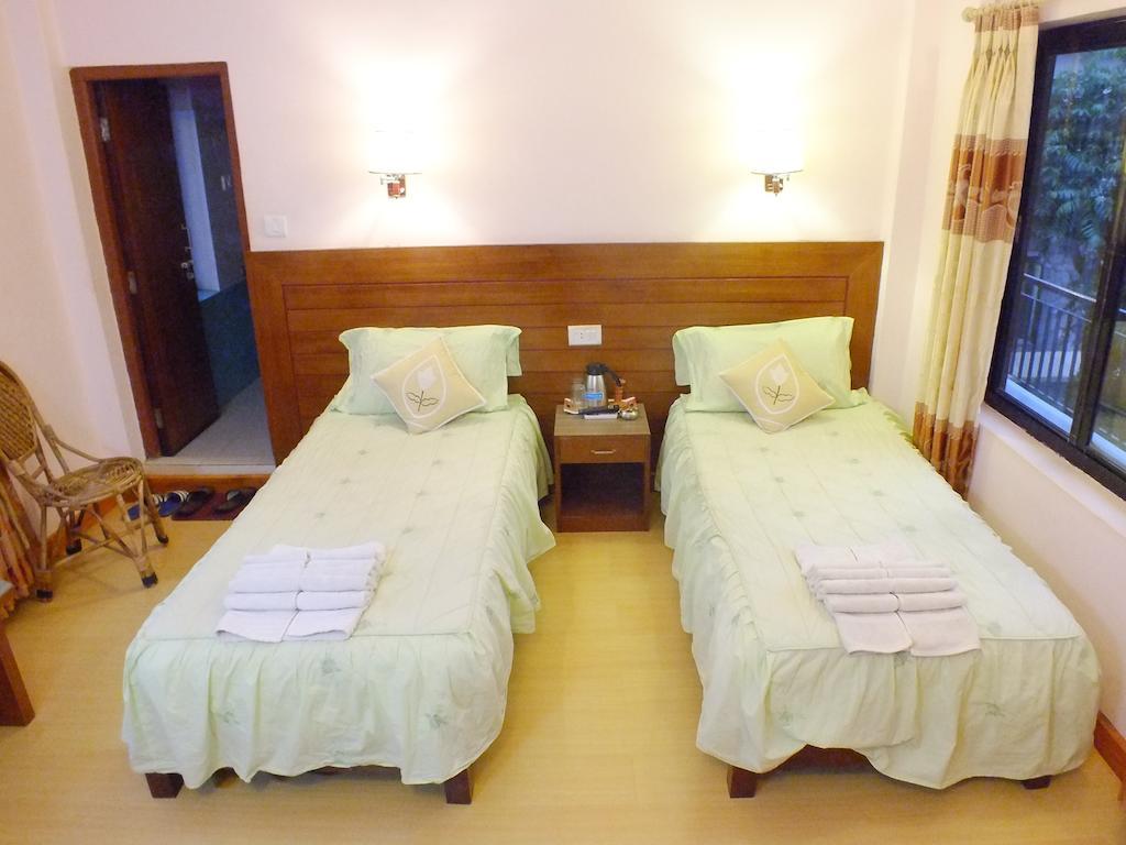 Hotel Greenland Pokhara Buitenkant foto
