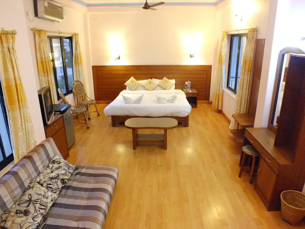 Hotel Greenland Pokhara Kamer foto
